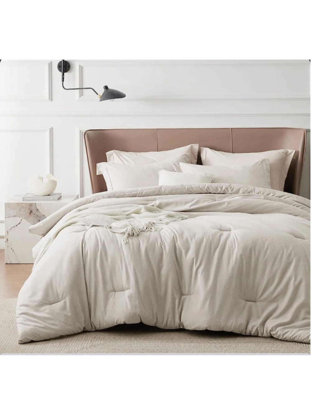 Queen bed set quilt and 2 shams